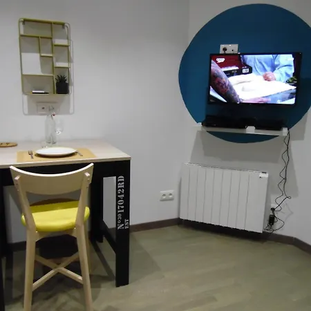 Appartement Appart Refait A Neuf, Ideal Pour Voyage D'affaire